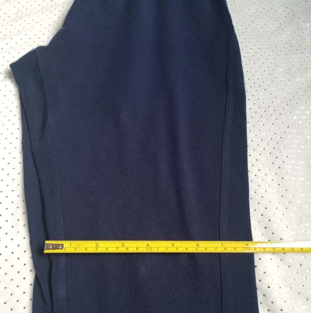 Queen Collection stretch pants Large - Picture 6 of 9